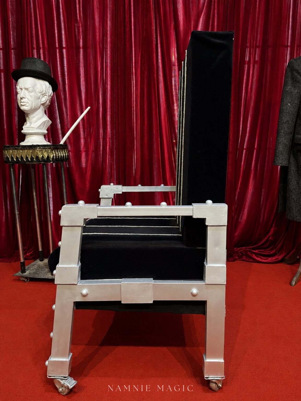 CHAIR APPEARANCE ILLUSION – Giochi di prestigio nuovi – photo 2