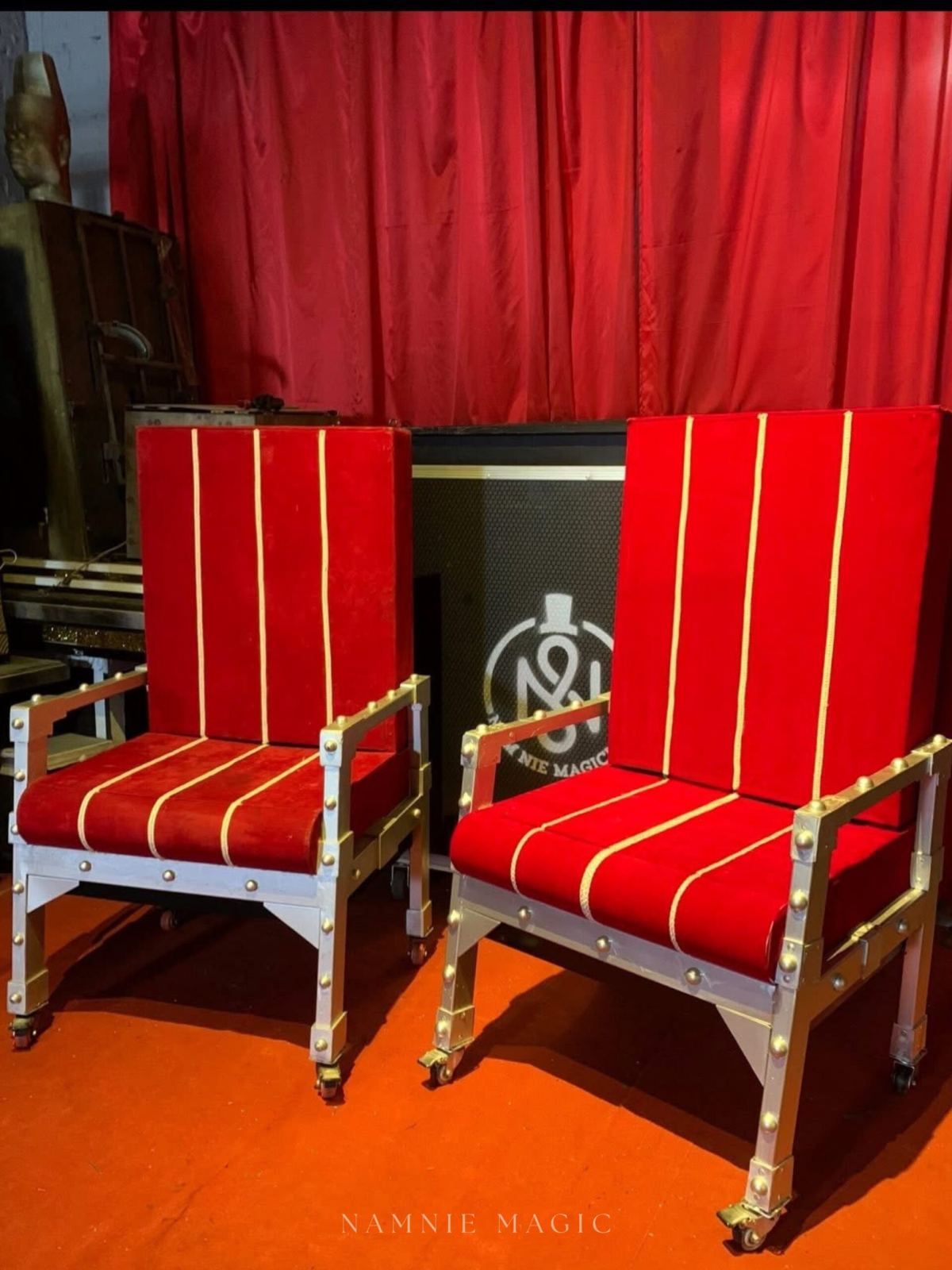 CHAIR APPEARANCE ILLUSION – Giochi di prestigio nuovi – photo 3