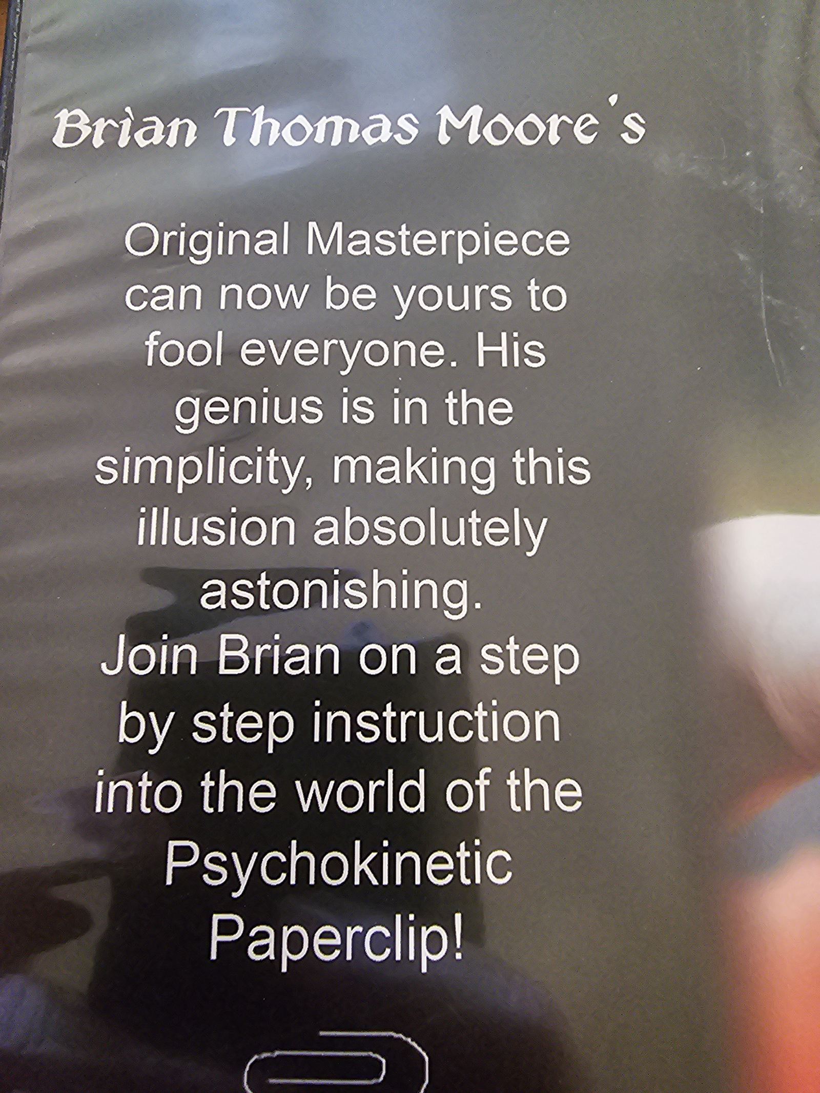 Psychokinetic Paperclip – Used magic tricks – photo 2