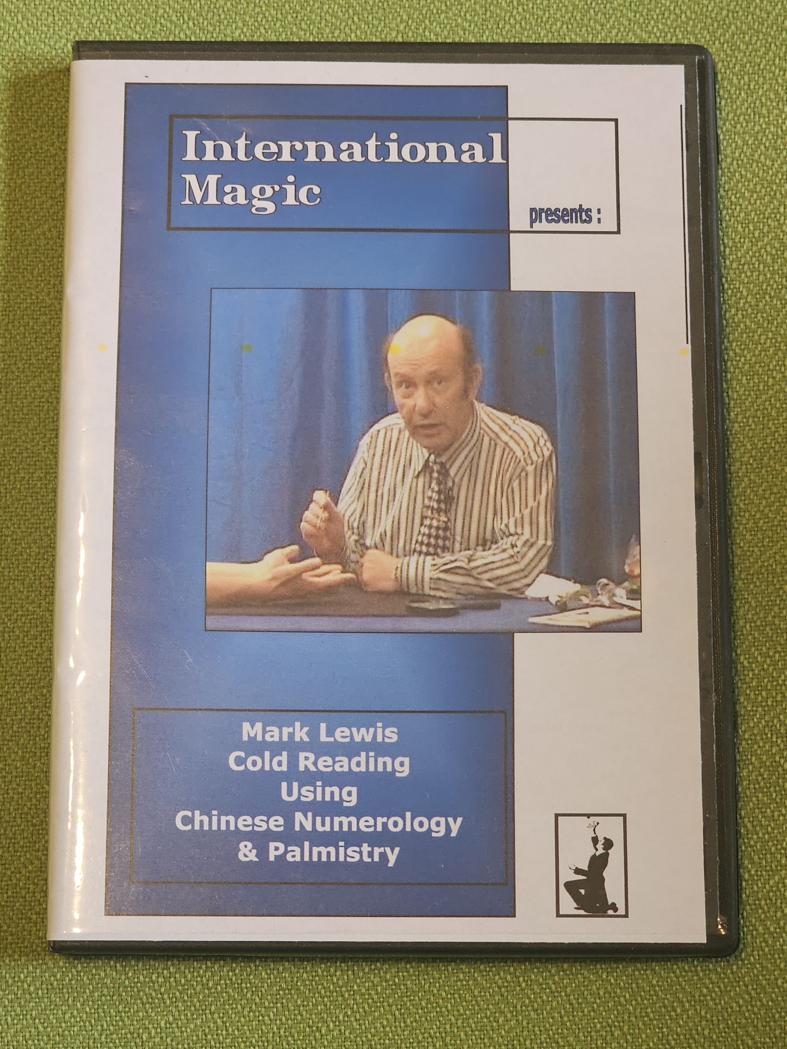 Mark Lewis Cold Reading & Palmistry Lecture – Used magic tricks
