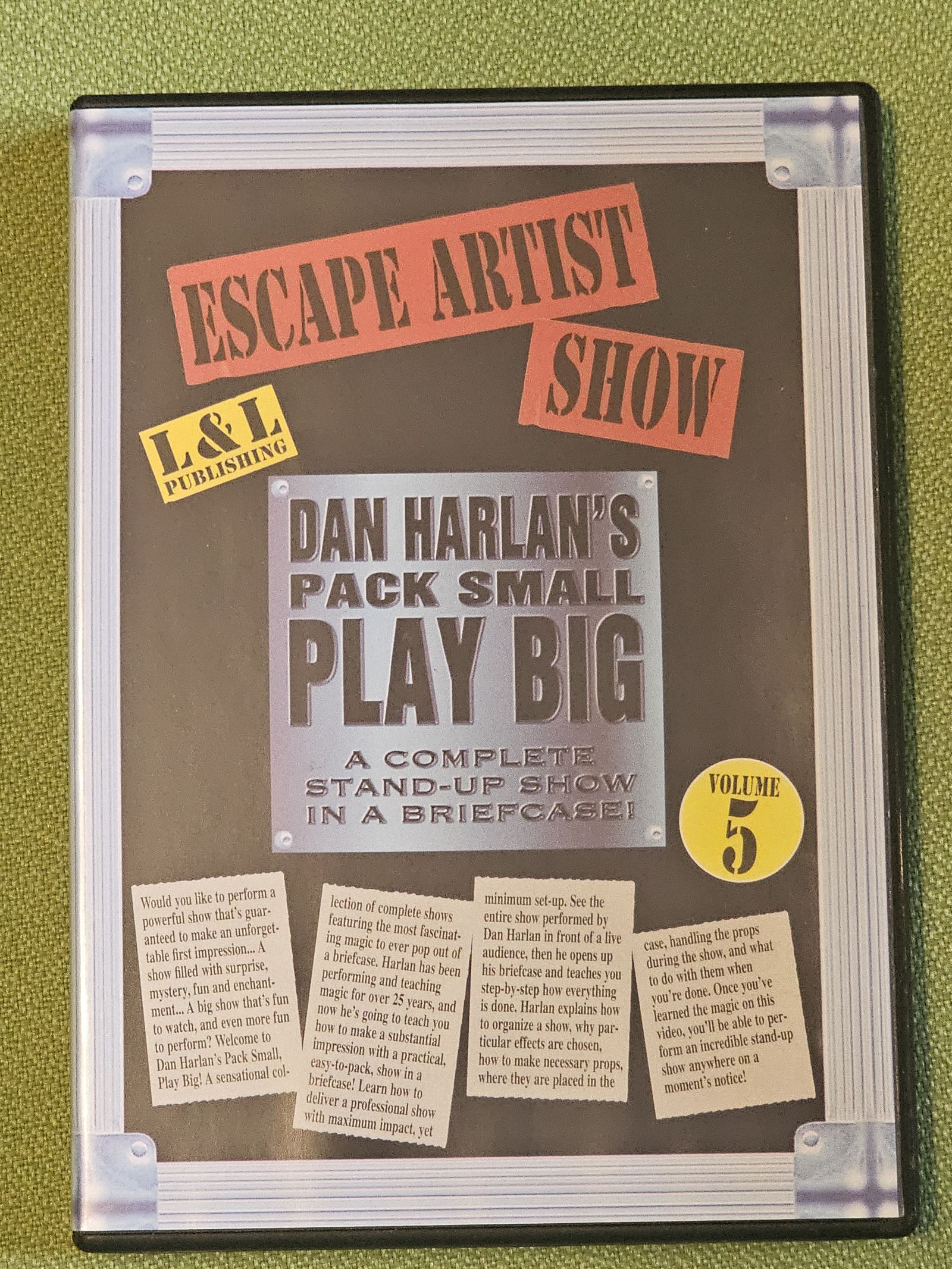 Dan Harlan Escape artist show – Trucos de magia de segunda mano – photo 1
