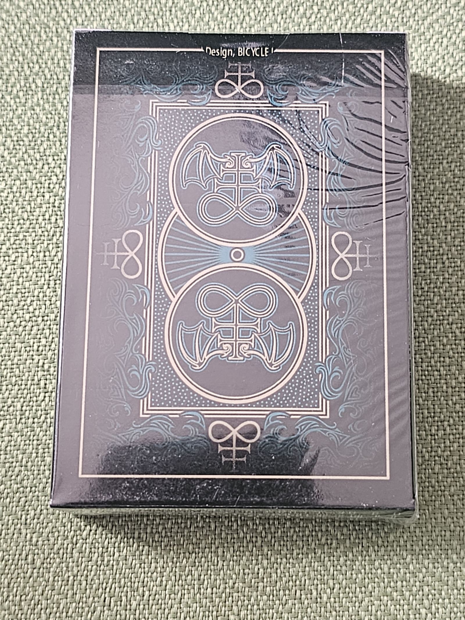 Bicycle Brimstone Deck – New magic tricks – photo 2