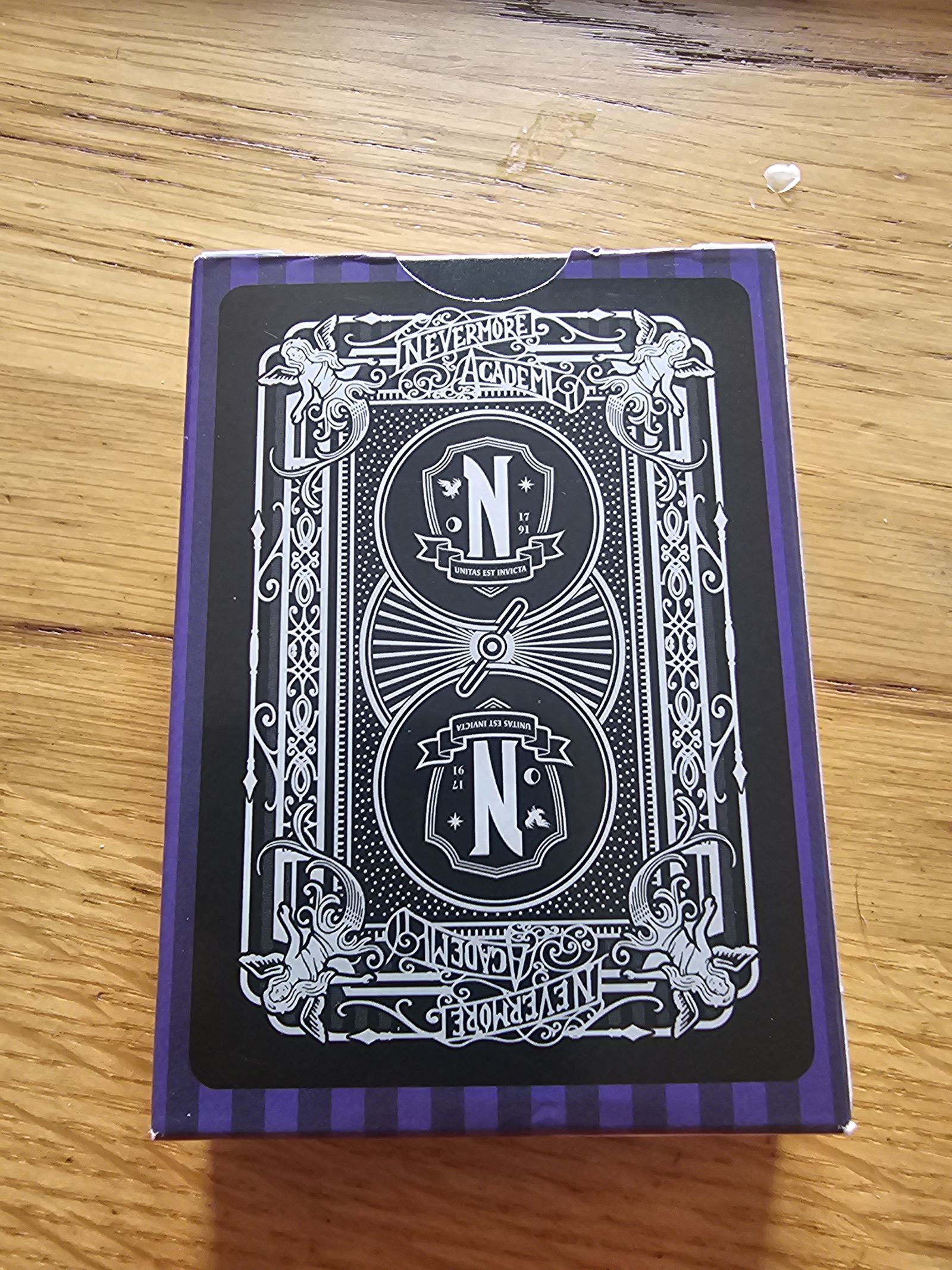Kartenspiel Wednesday – Trucos de magia de segunda mano – photo 2